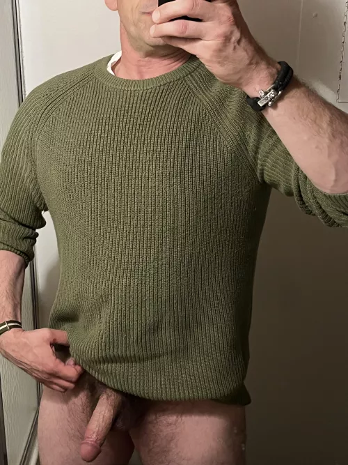 (51) Still sweater weather here. *sigh*