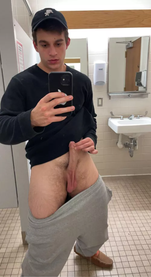 Any ladies need a bwc in their ass?