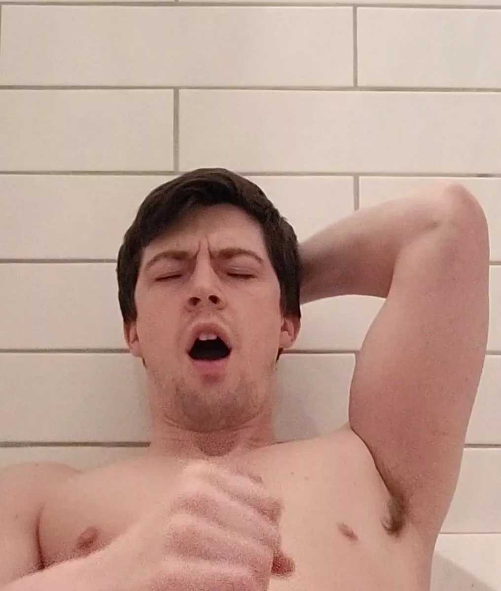 Armpit with a side of O-face 🥵