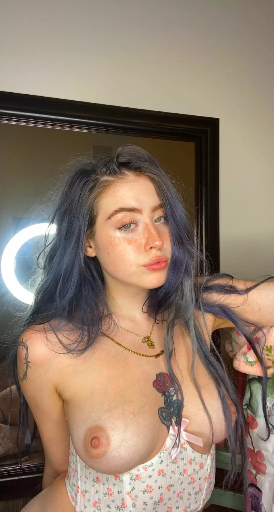 can I be ur new fav e slut? :3