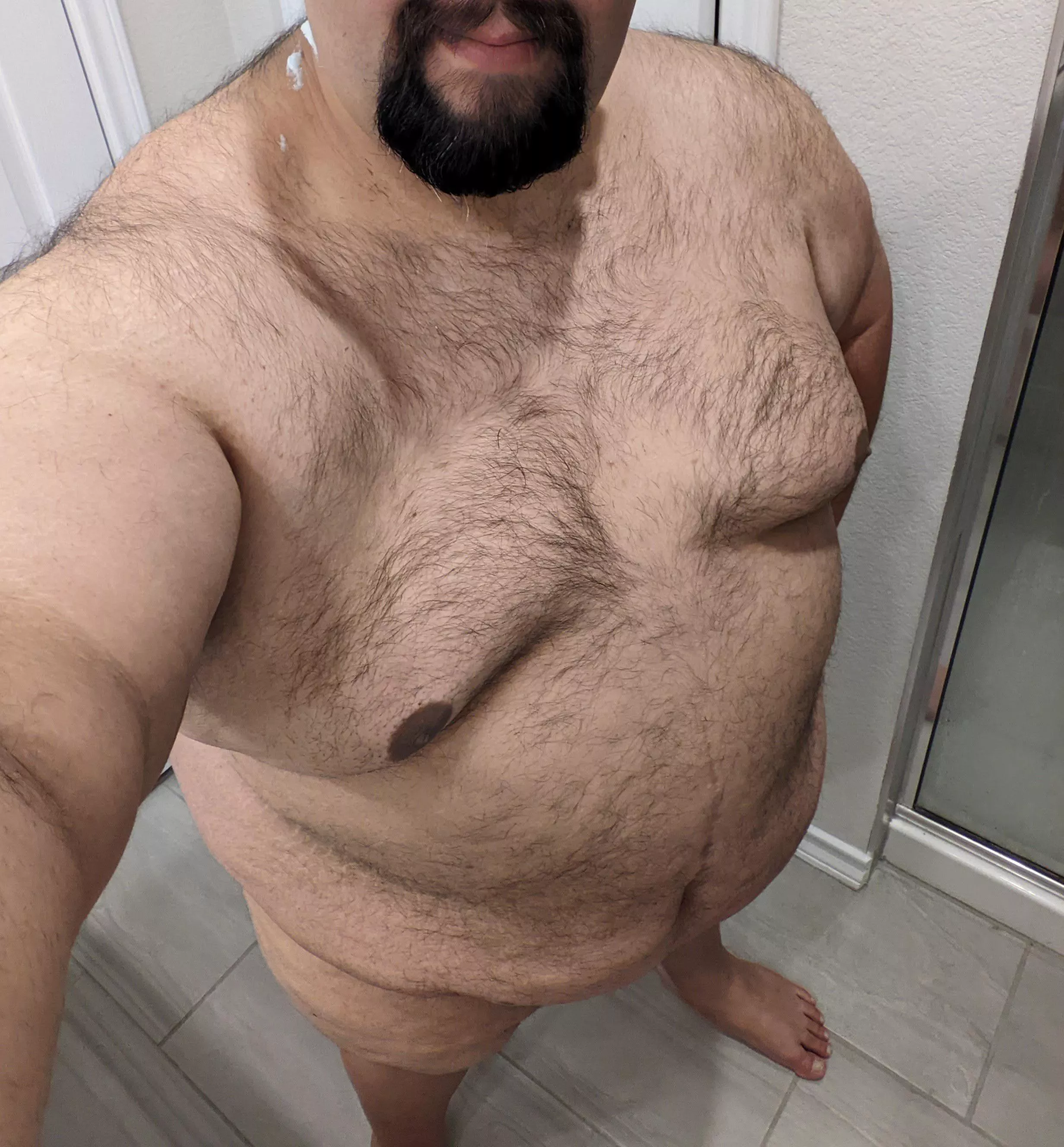 Good afternoon everyone 😀 taken this morning after shave and shower!