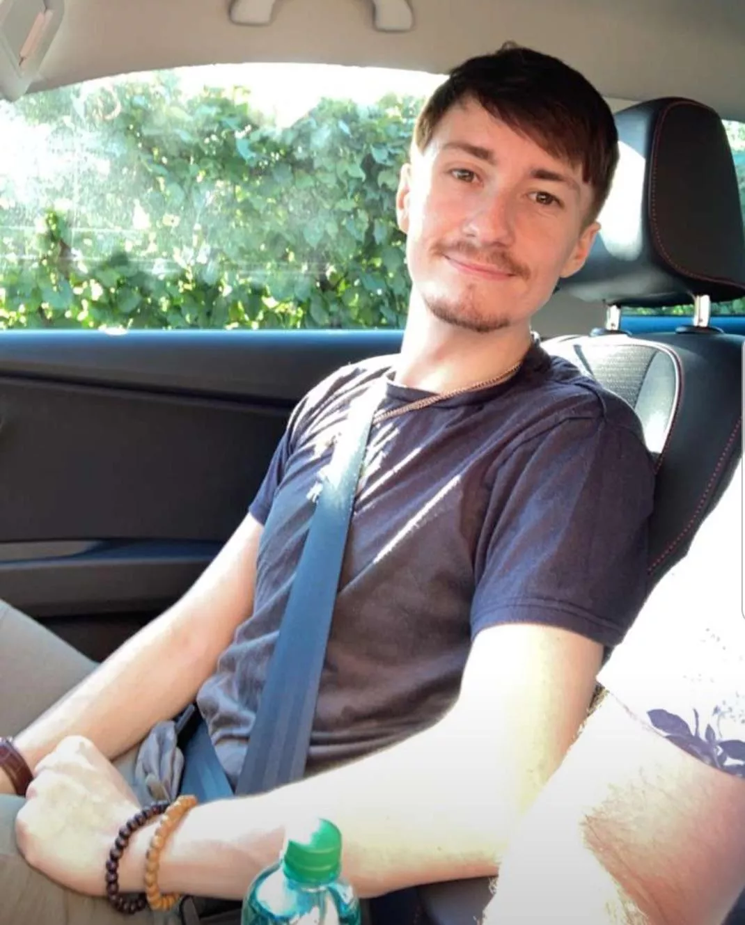 Hello 👋 Recently started streaming (Not self promotion) and was wondering if there’s anyone out there that wants to play along.. games like DEAD BY DAYLIGHT :D