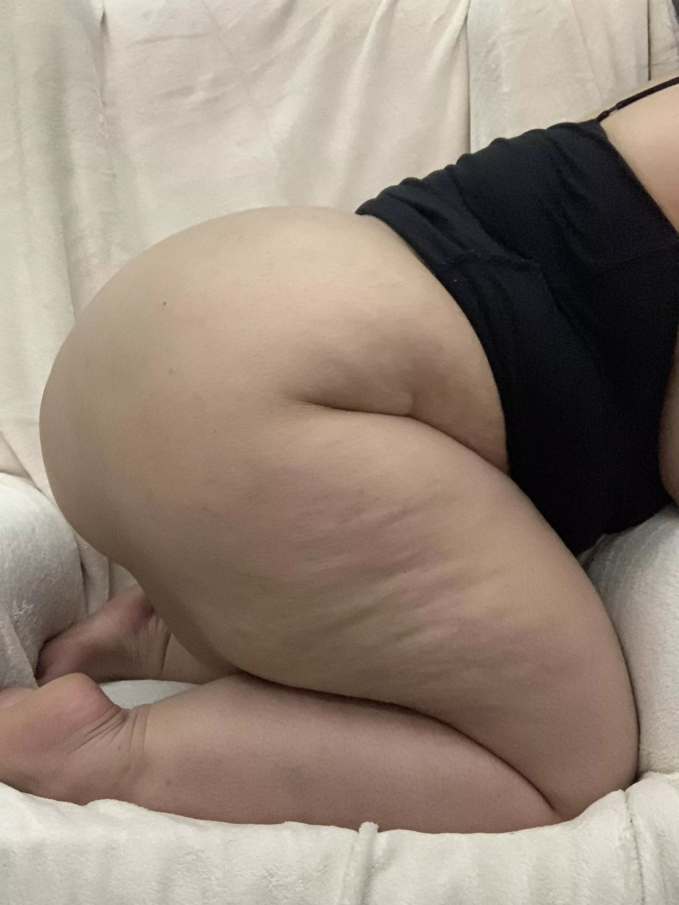 i need a daddy to praise my body 🥺 f