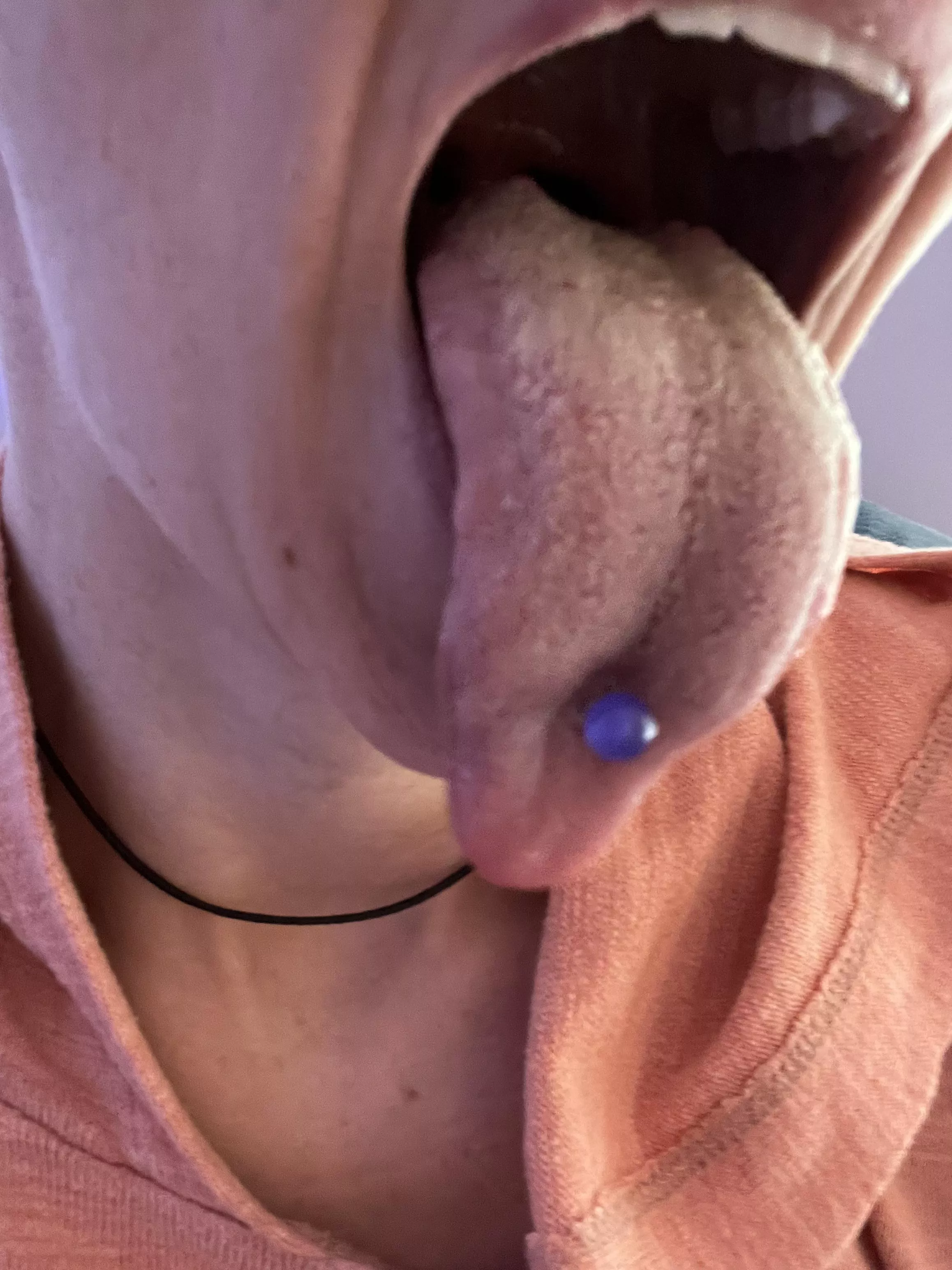 Pointed tongue for you 😘