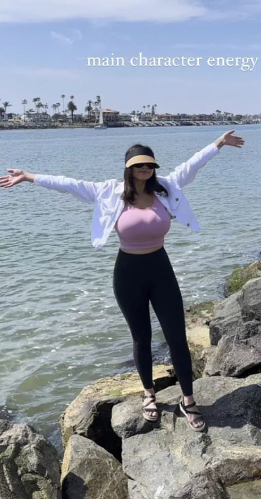 She’s definitely the main character 🤪