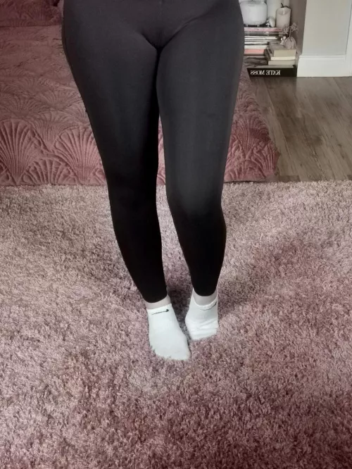 Time for my run and it's warmer out, so they're going to get twice as soaked 😋