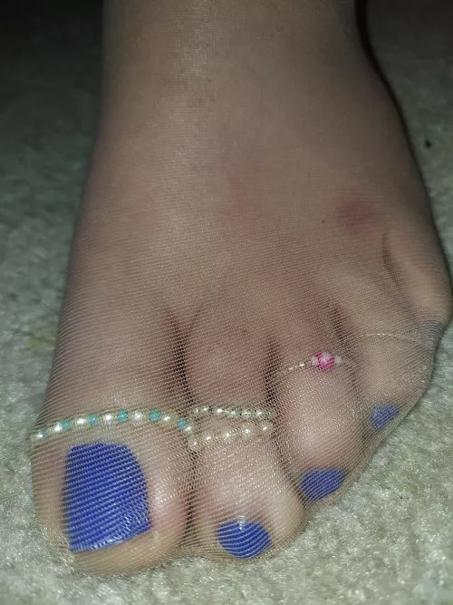 Upclose and personal, ready to kiss and worship !! 💕