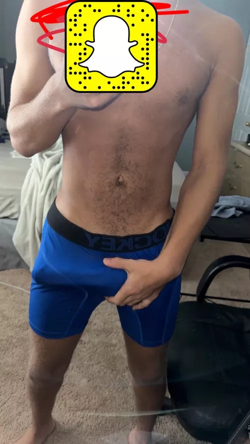 24 Hung4Hung or Hairy Bubblebutts welcome. Send pic add. Anon_guy2023