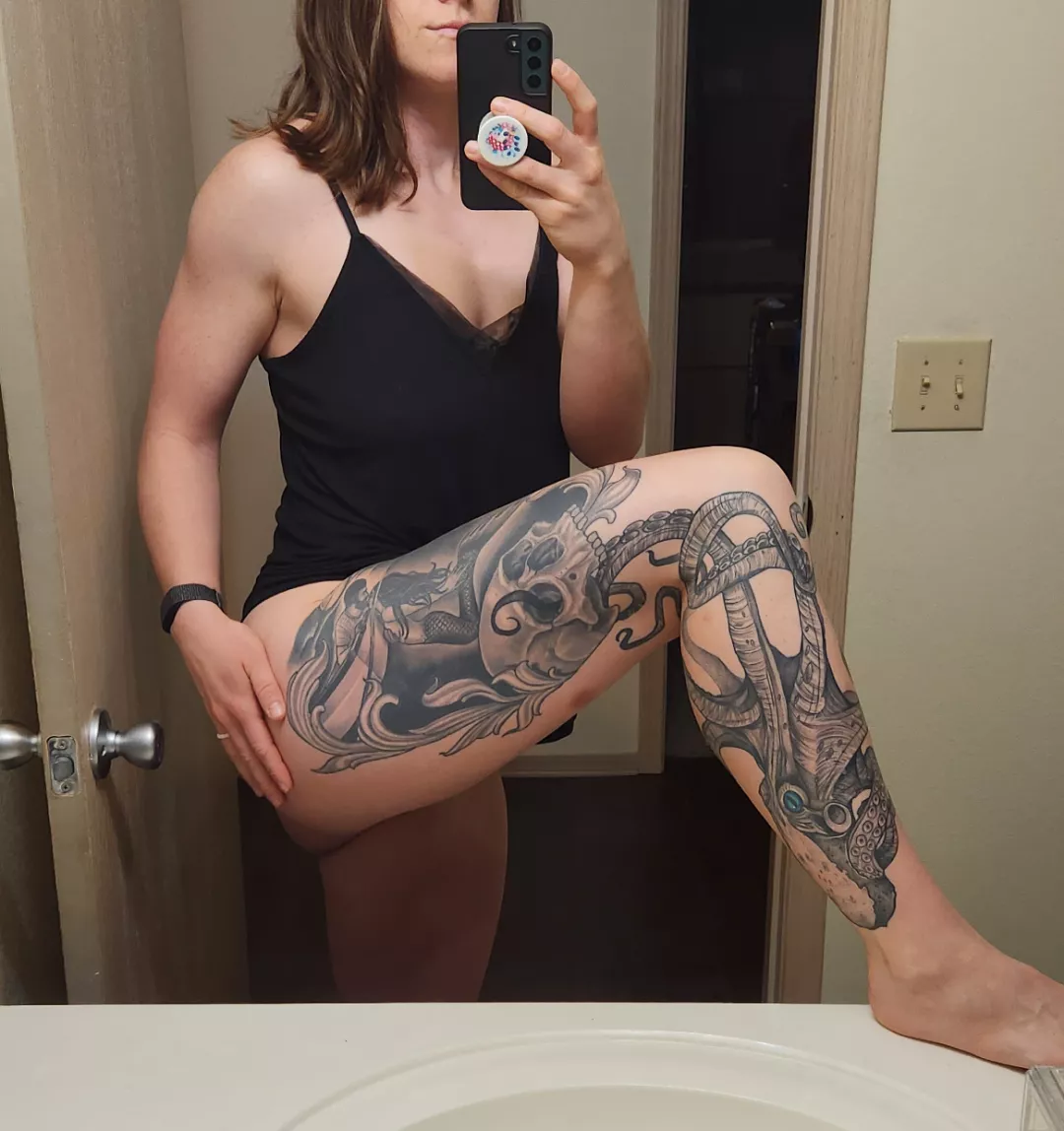 Addicted to leg tats
