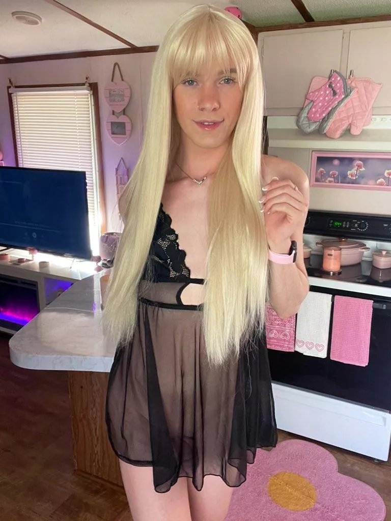 can you see my dick? 🙈