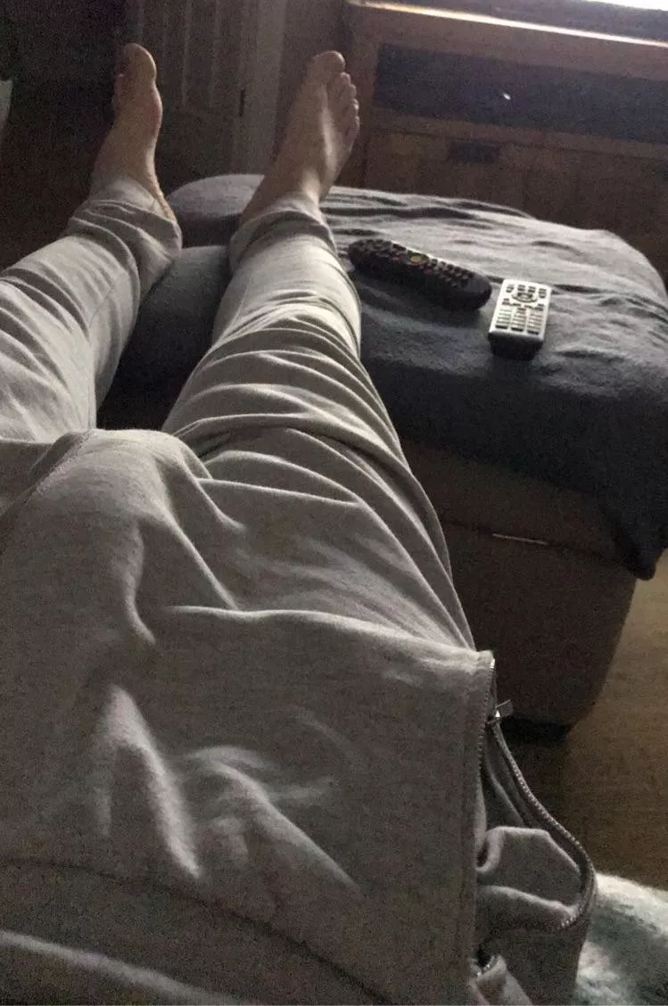 Do you like my grey sweats?