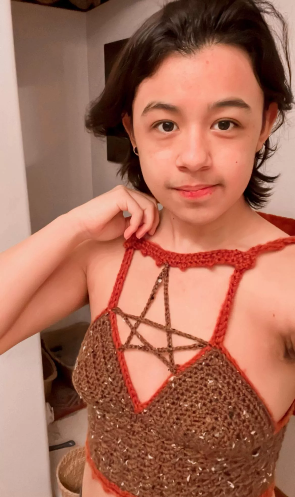 First time crocheting a crop top 💕 What do you think?