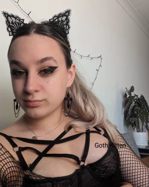 Head pats please 🥰