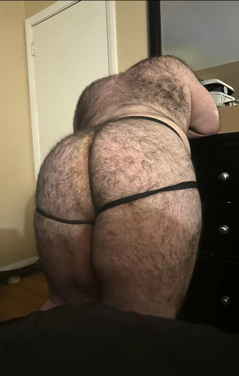 It’s hump day🐻🍑