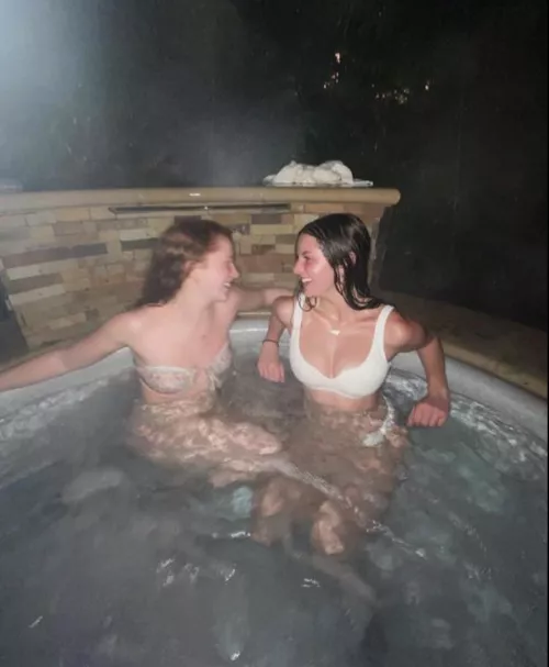 IUTR hot tub looks fun tonight.