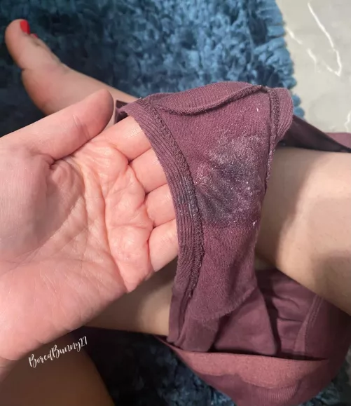 Just put them on and already wet 😅