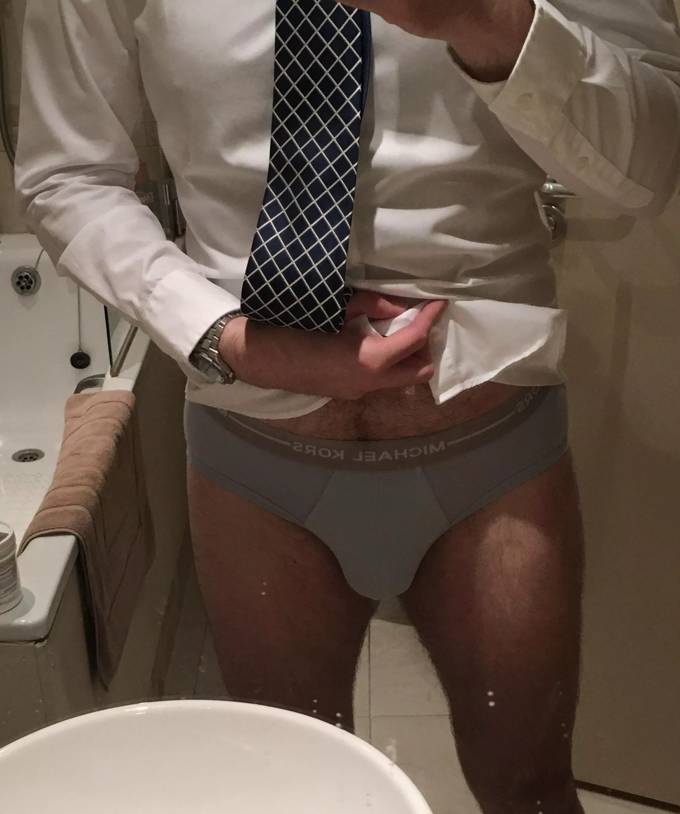 Light blue briefs for the second day in a row. Different brand today though as I went for Michael Kors. I’ve said this before, but it’s a shame MK briefs aren’t available in Europe.