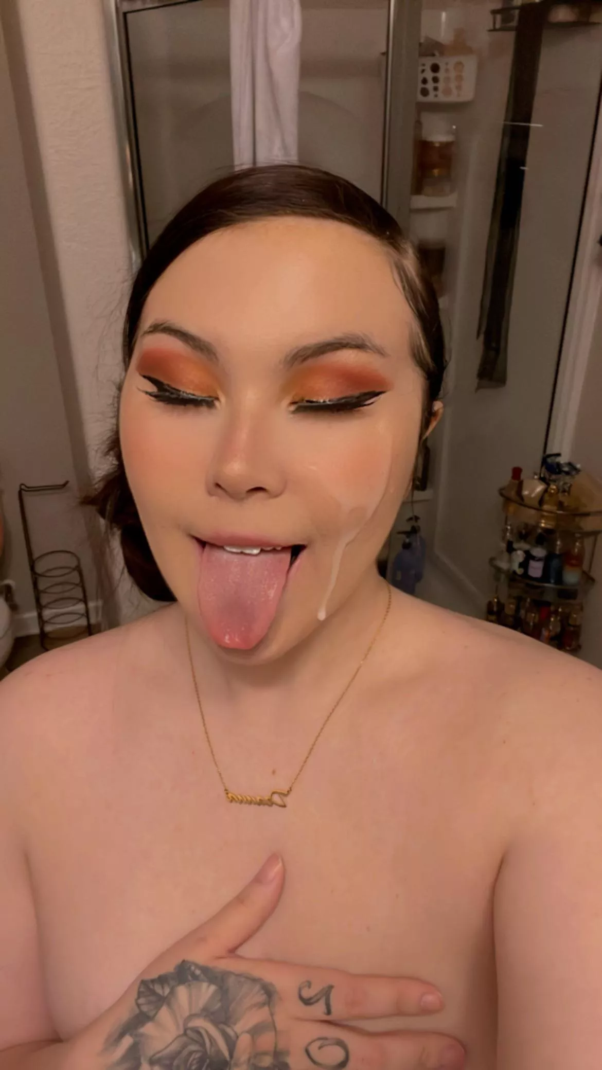 Missed my tongue😝