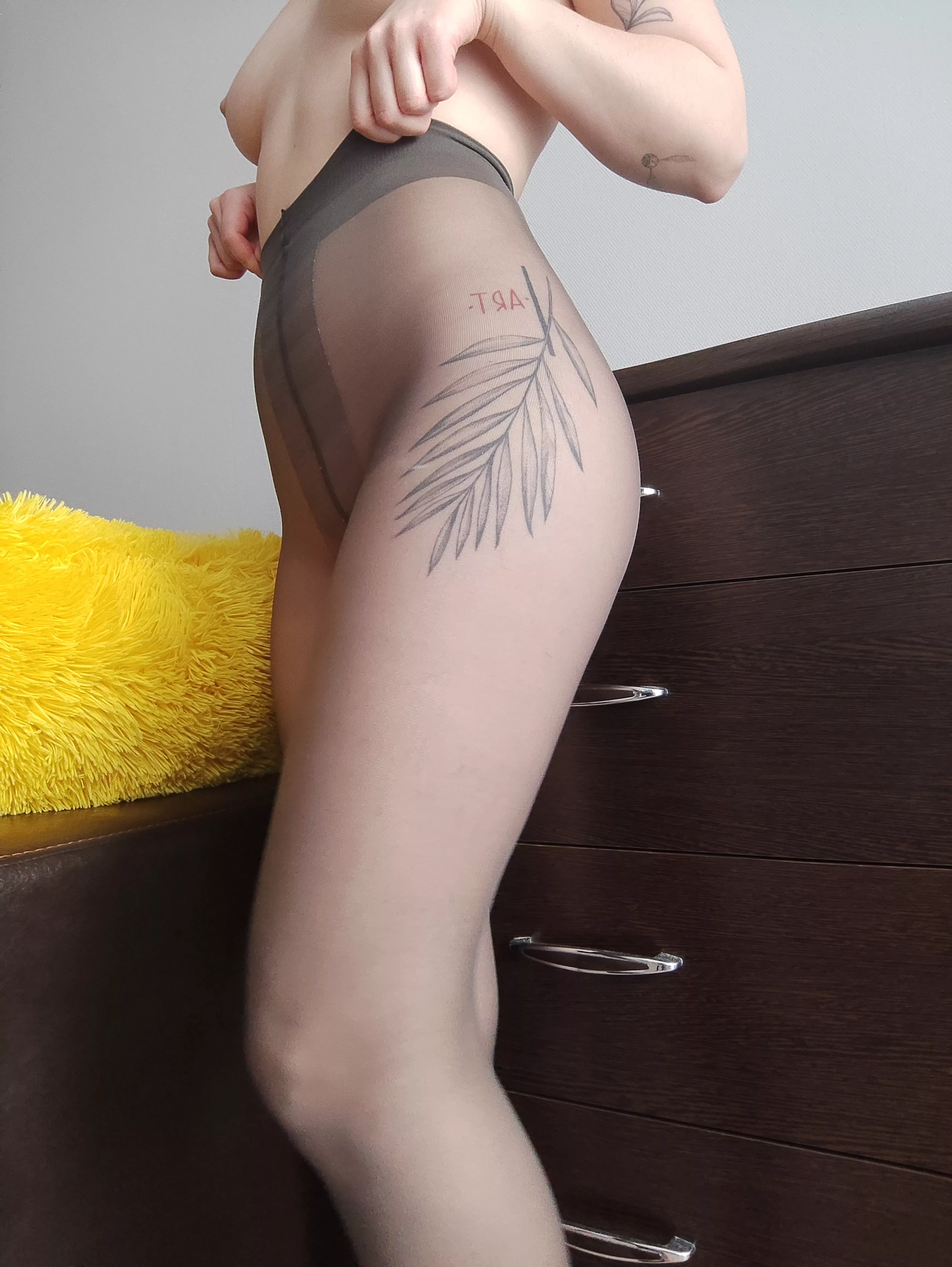 my sweet legs in pantyhose