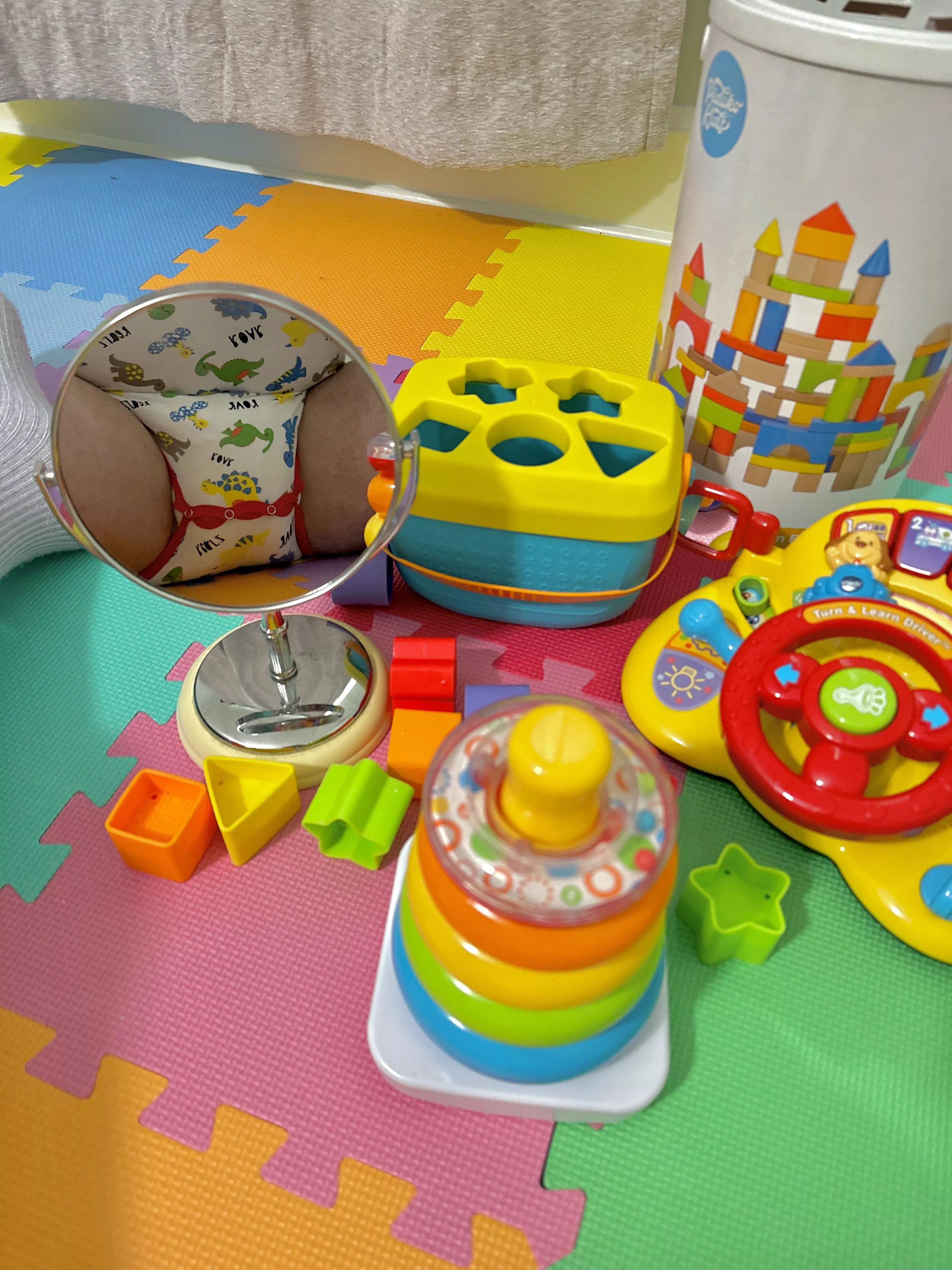 Who wants to play with me? Diaper required!