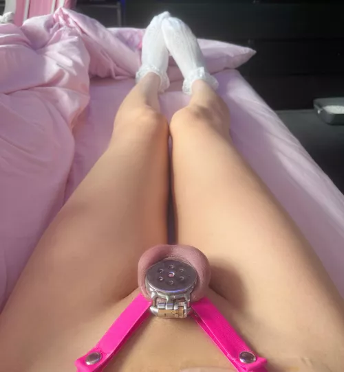 wore my flat cage today 😊