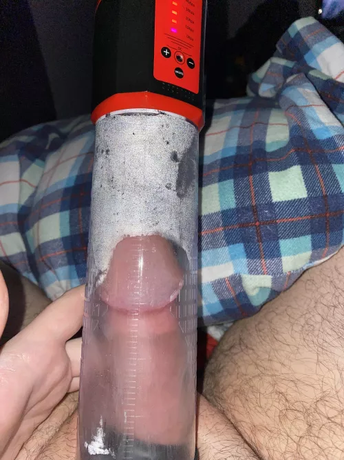 Day 6 my fellow pumpers. Was going to take a break pumping last night but couldn’t sleep 🤷🏻‍♂️ guess who slept like a baby after an hour of pumping and blowing a load?