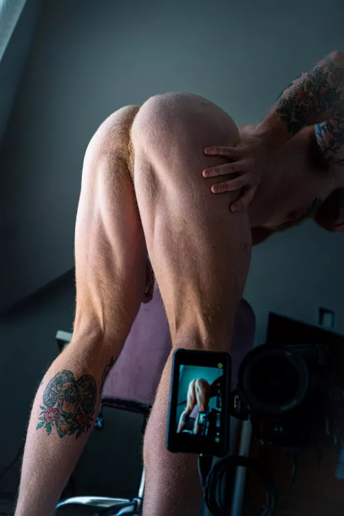 Hamstring check 🔥 you could pluck a goddamn song on these bad boys