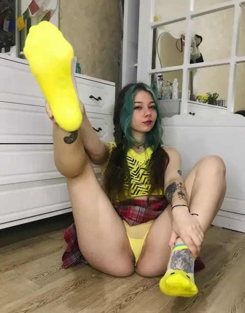 how do you like these socks [F]