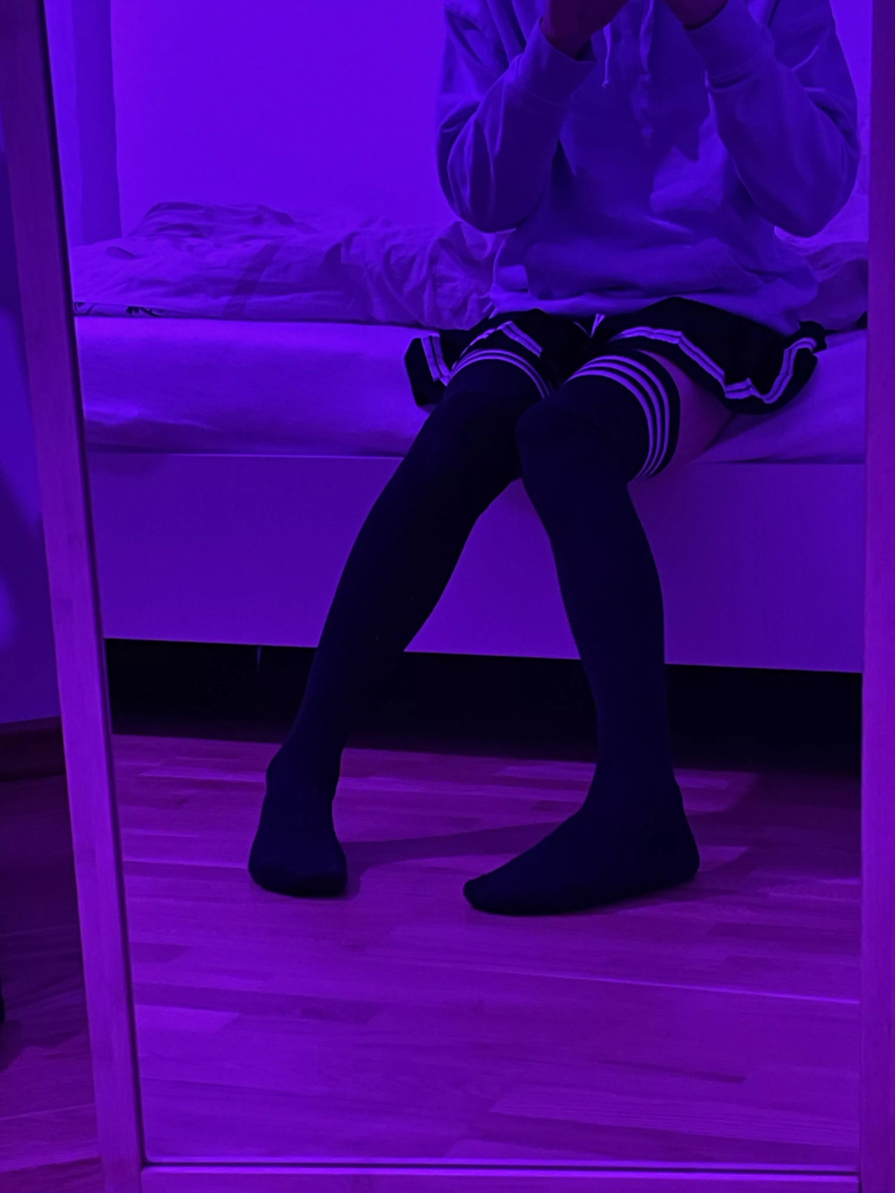 i finally got a skirt :3