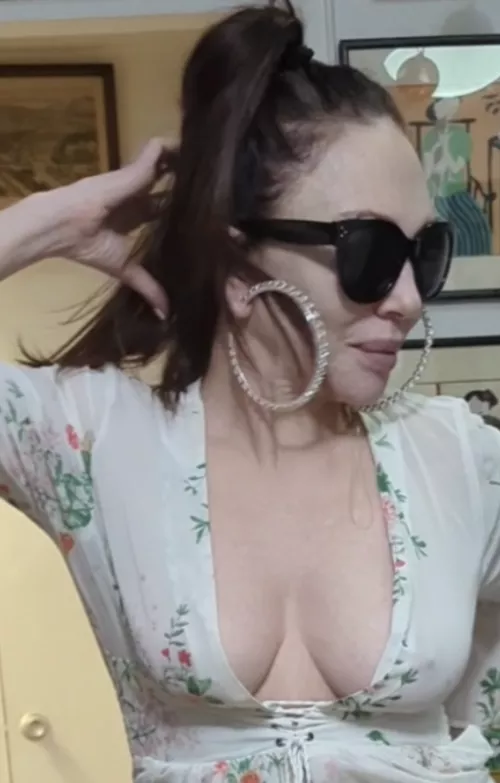 Natural body for those who like! (F)56