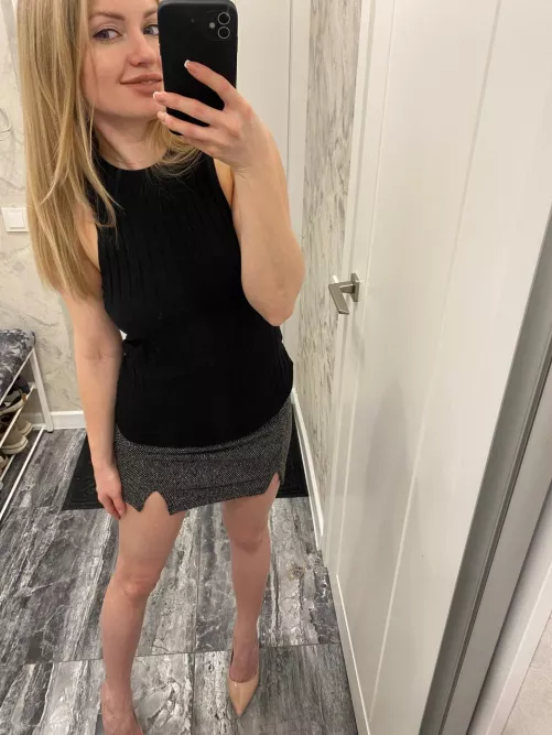 The view in the mirror is so delightful, right