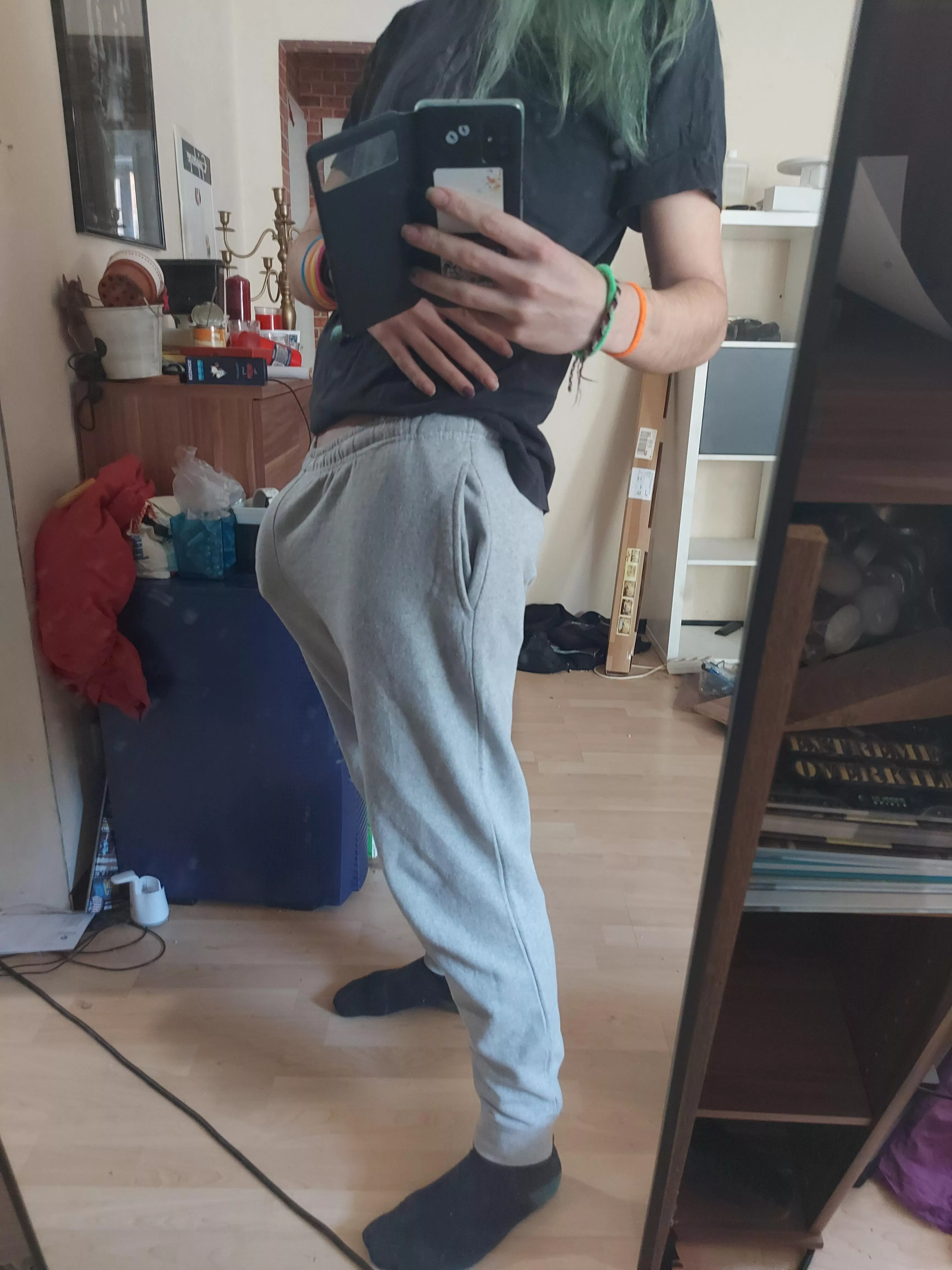 Those grey sweatpants I usually go out in kinda Show.