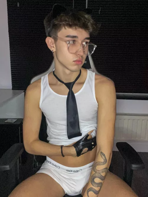 [19] can I be your slave?