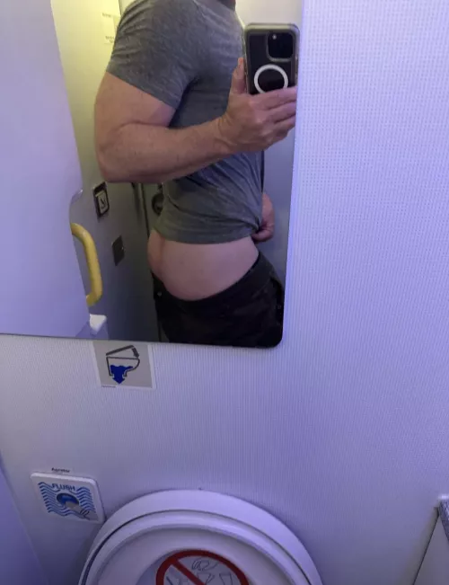 Ever seen Cakes on a Plane?