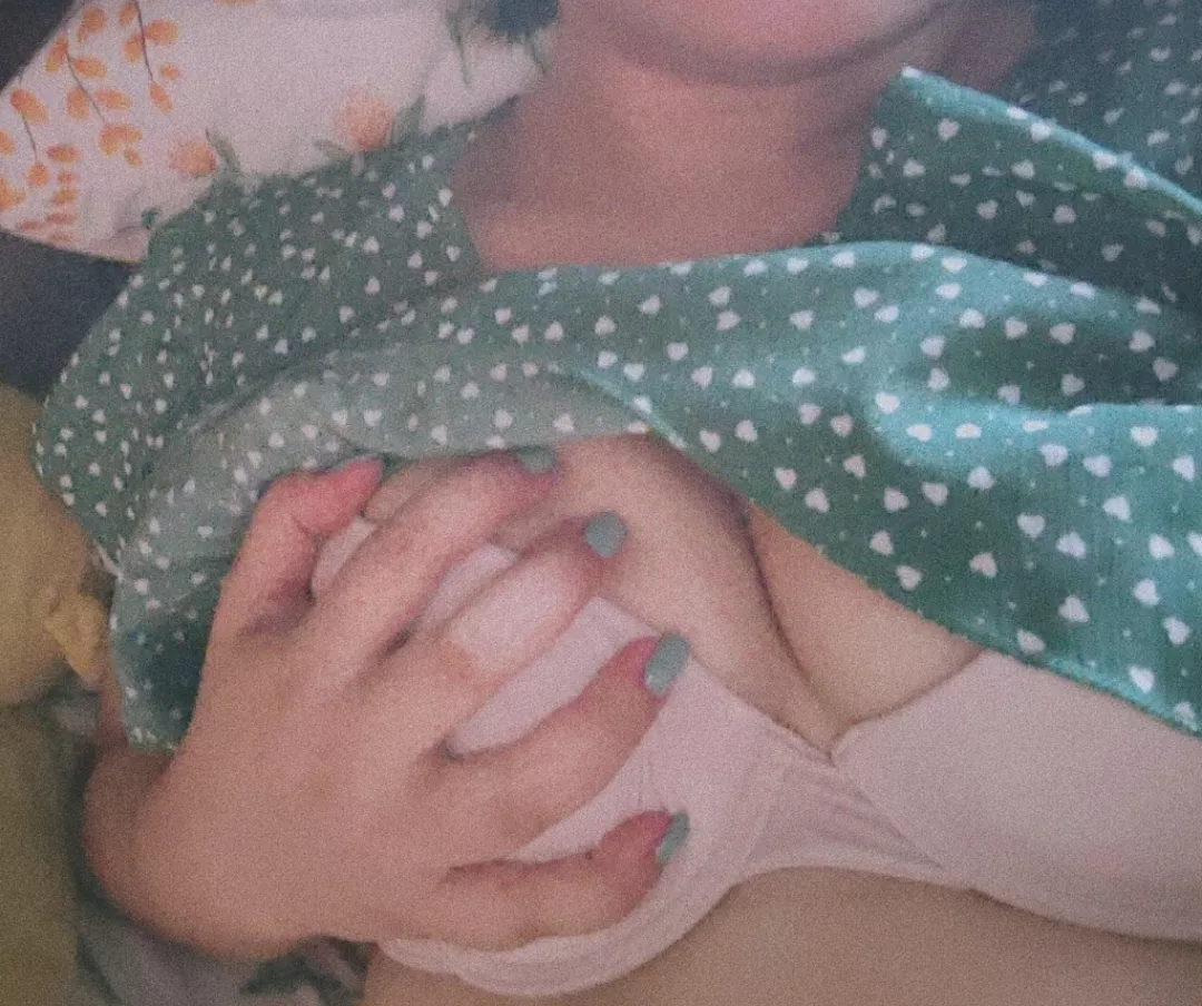 (f) missing those aggressive grabs really 🤤