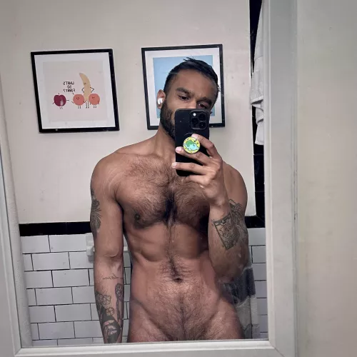 Happy holidays to all those who celebrate 🍃💚😶‍🌫️