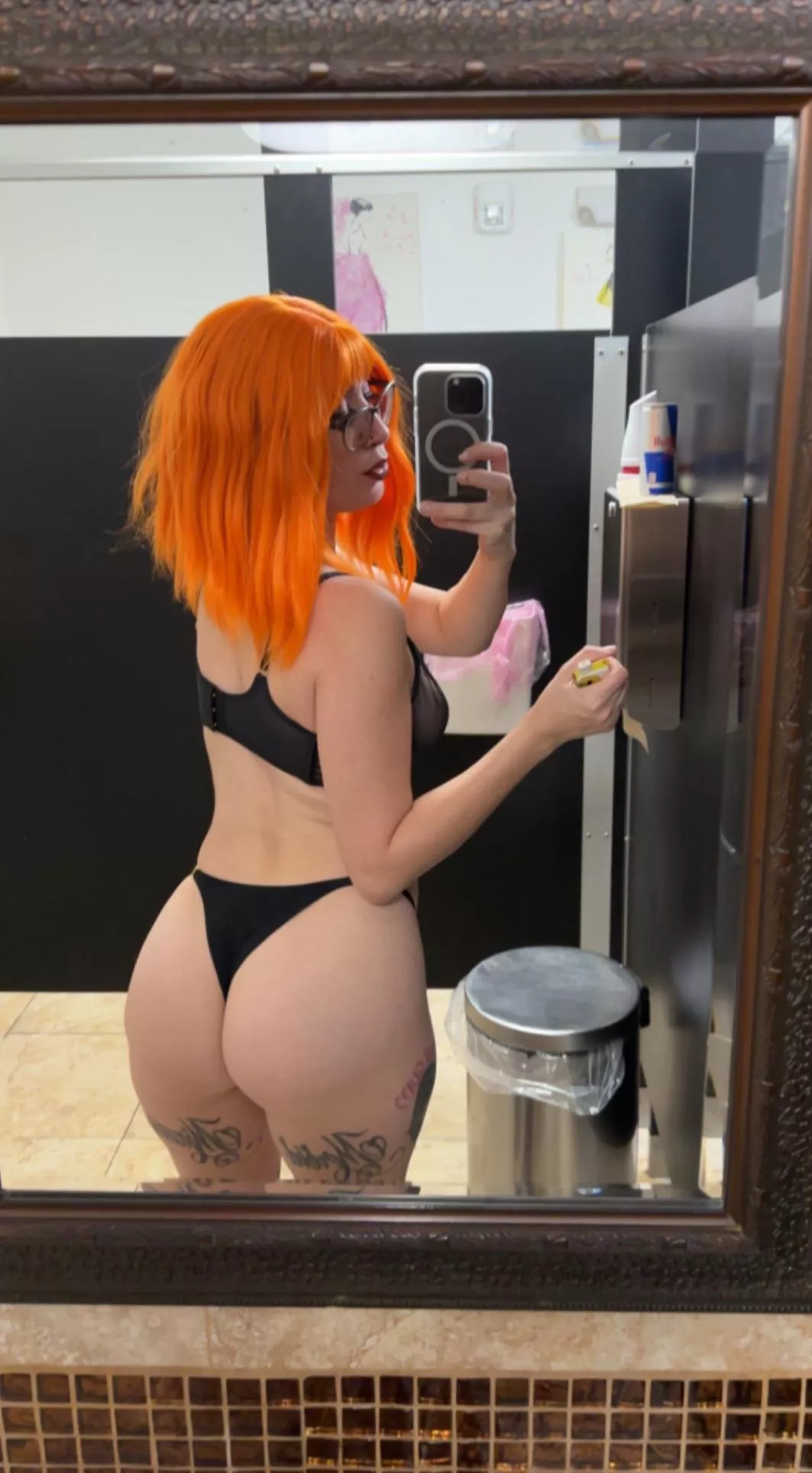 Its giving goth 5th element