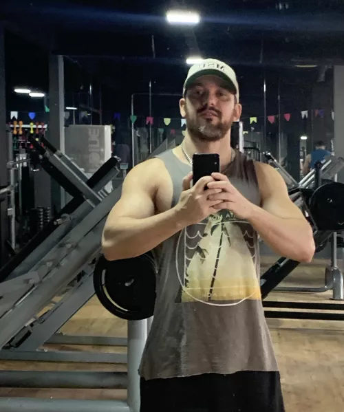 Looking 4 a partner in crime 4ver