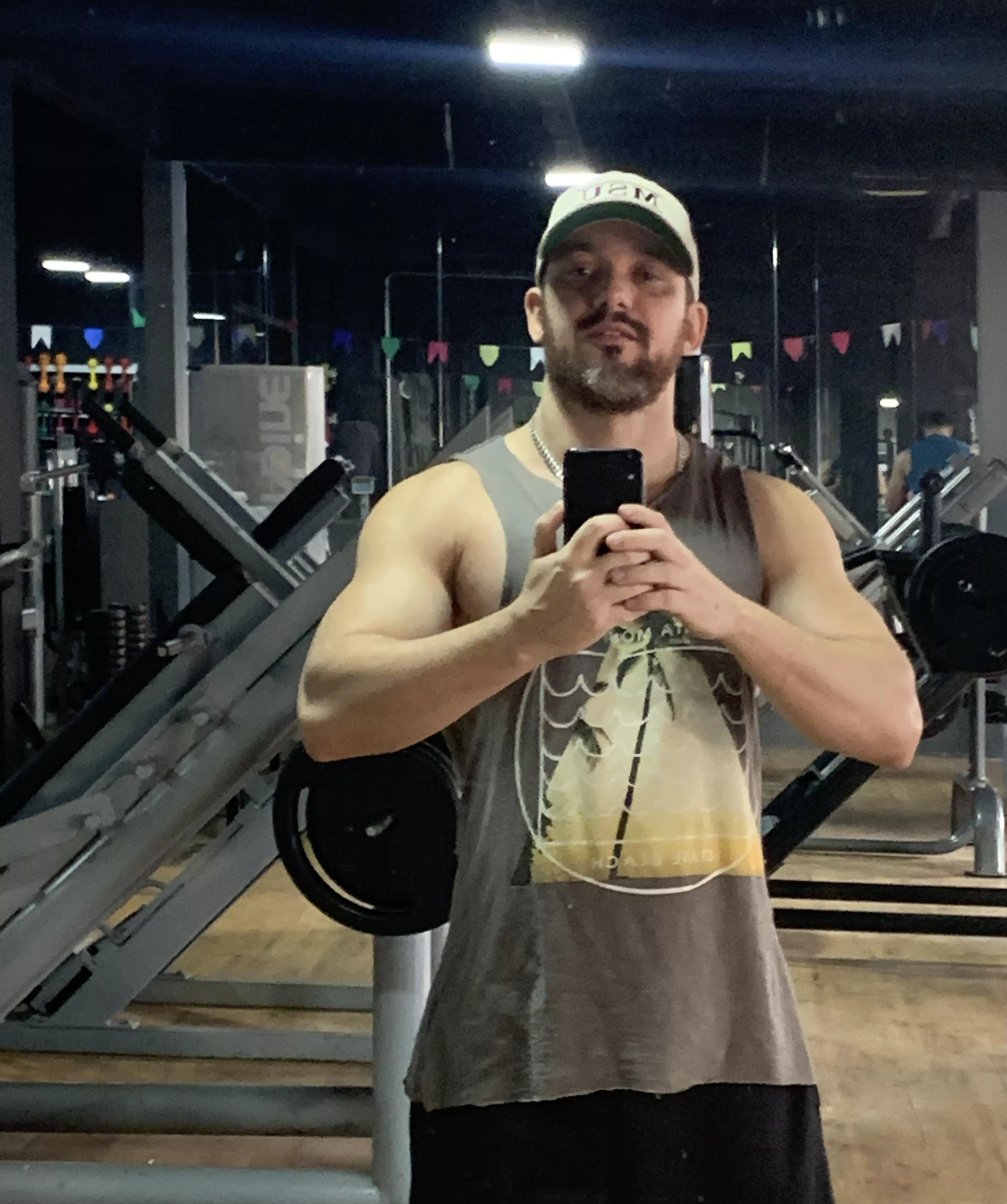 Looking 4 a partner in crime 4ver Looking 4 a partner in crime 4ver