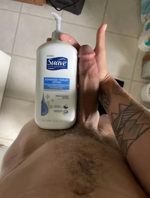 🫣🍿 movie night and body rub anyone