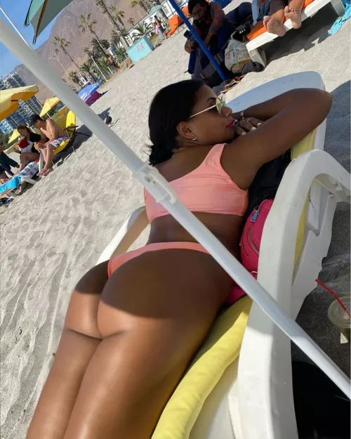 Who help me with the suncream