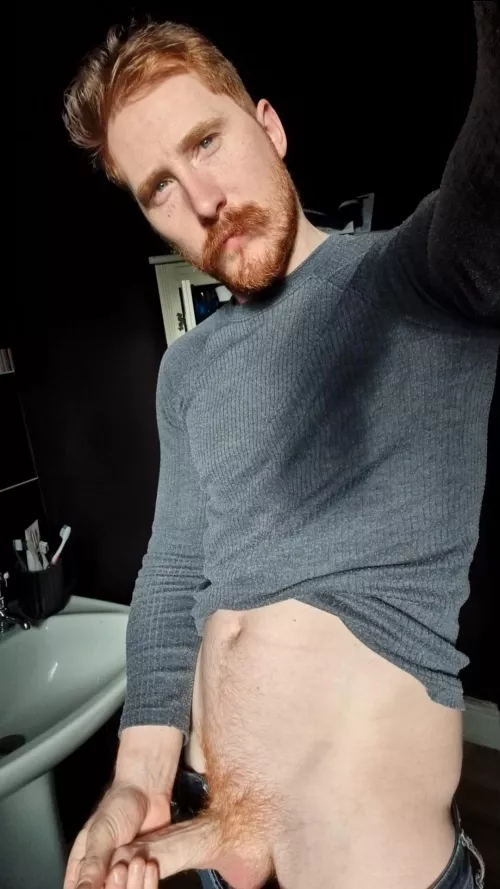 Who likes blue eyes on a ginger?