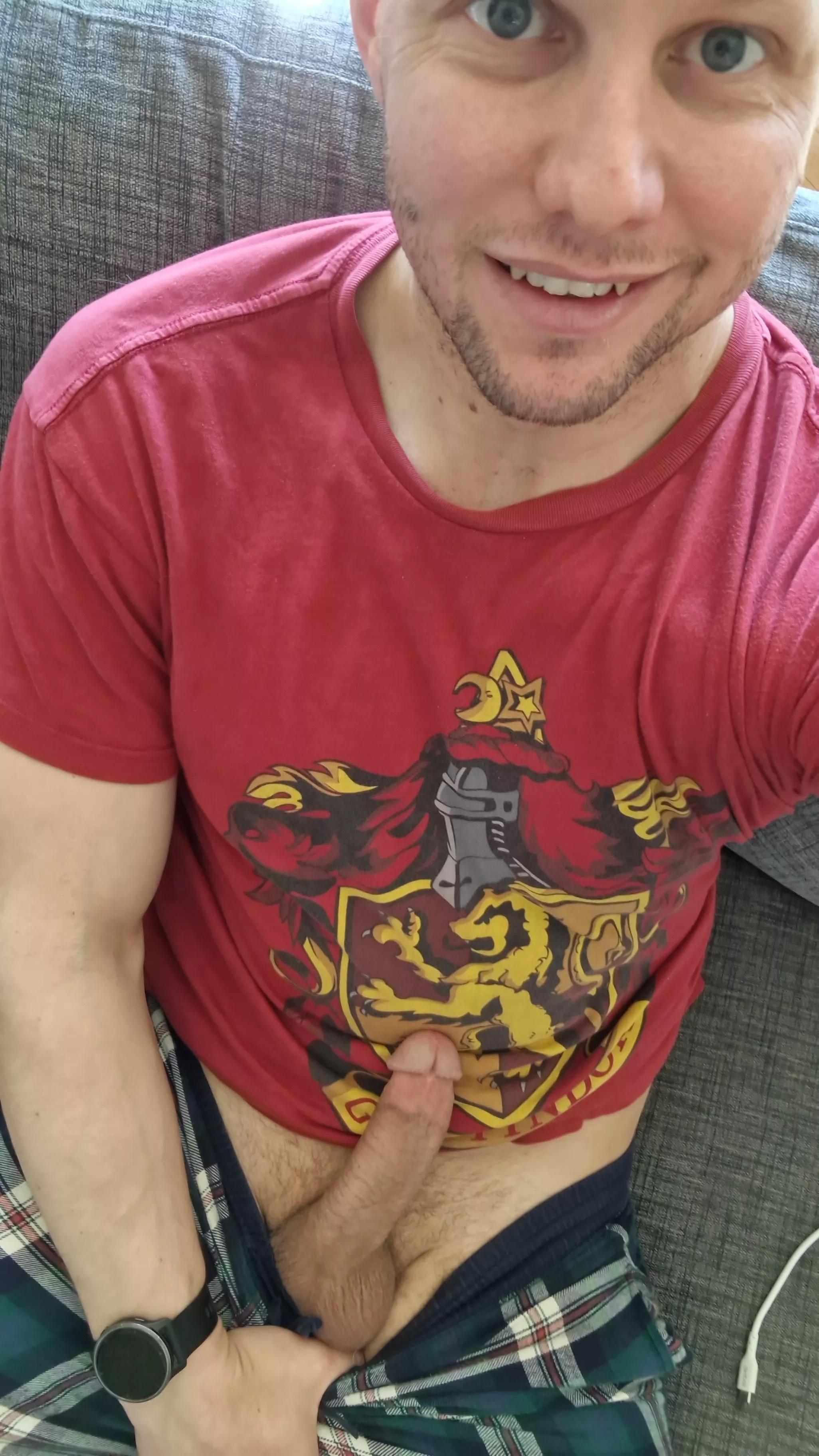 Who wants to sit on daddys lap [34]