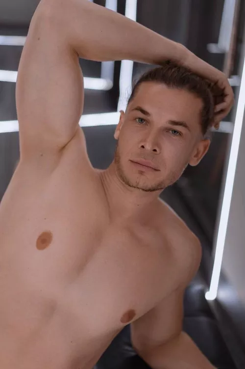 Would you like to run your hand over this body?