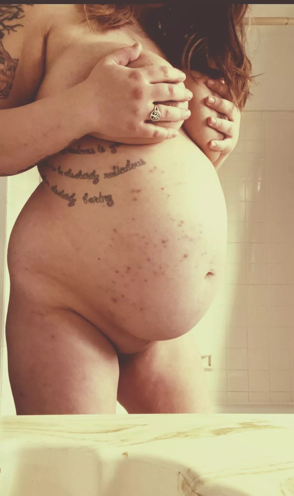 Can you hold these for me!? 💋