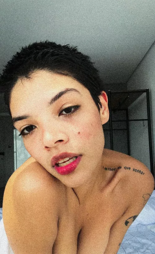 come get me wet and take a shower with me