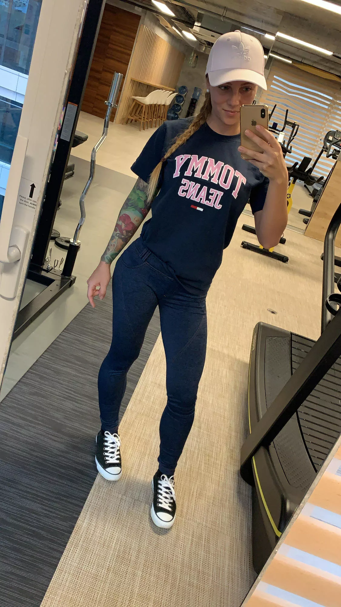 Felt cute might delete later 🐭