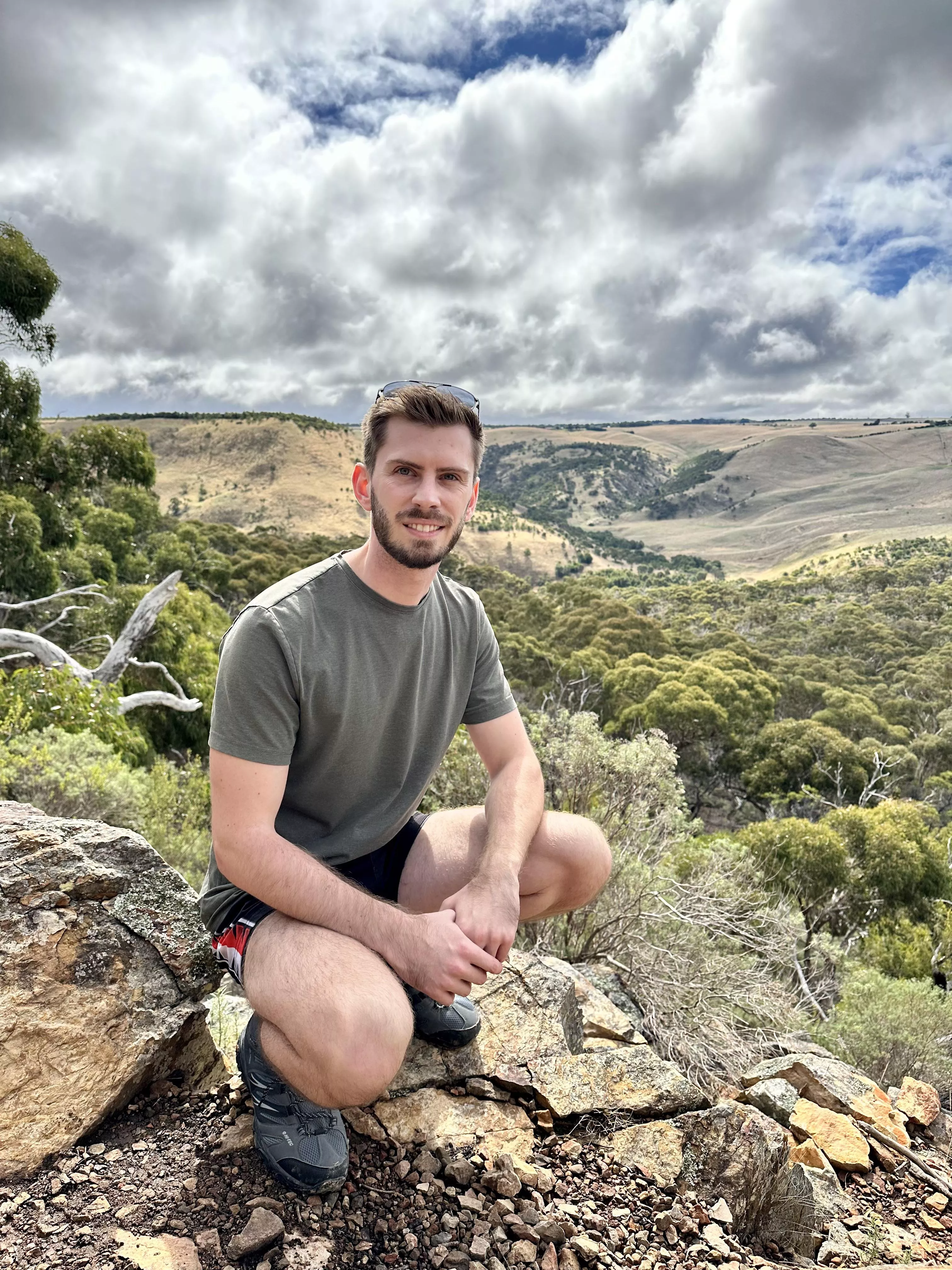 Gay dating makes you feel like crap sometimes. So here’s me on a hike the other week