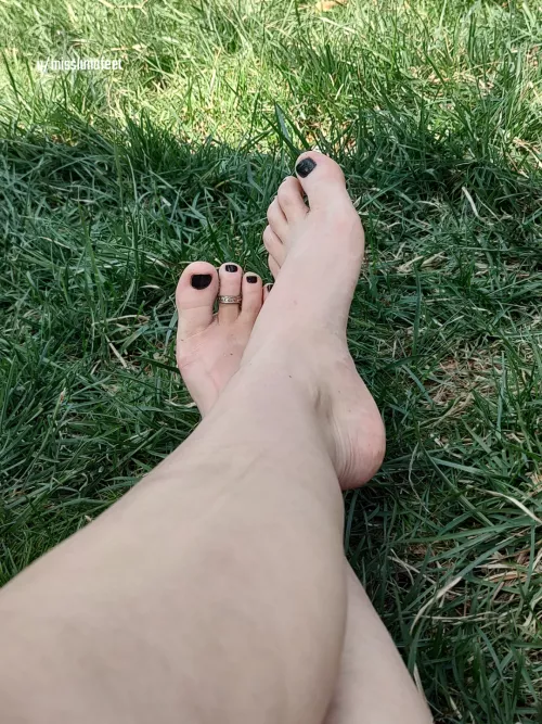 Goth girl feet