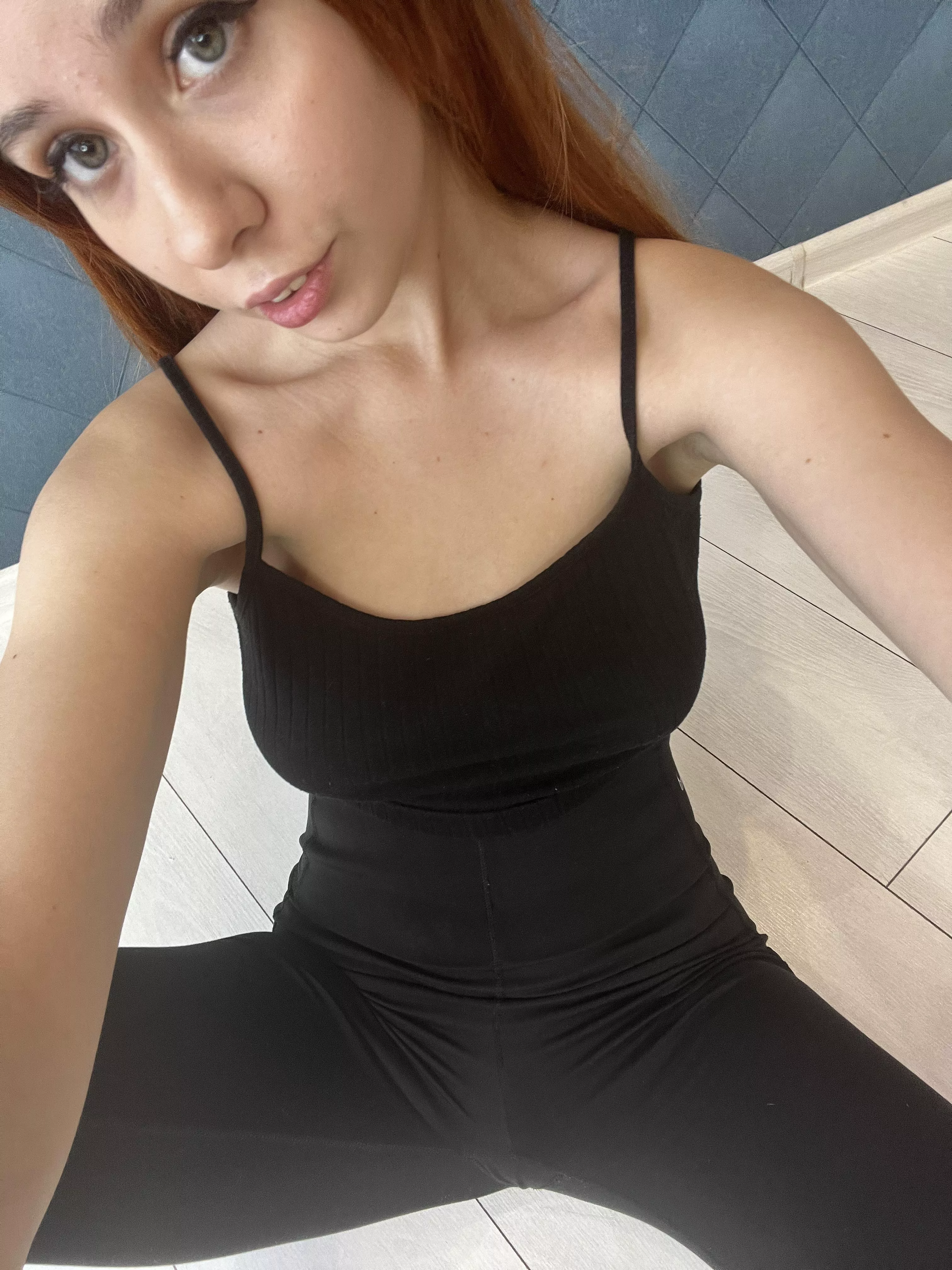 I can’t resist anything, except you 💋